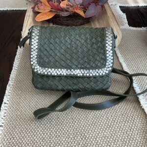 Tylie Malibu Crossbody